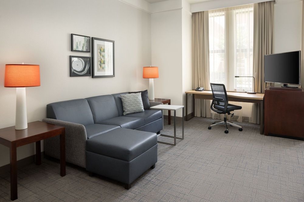 Residence Inn by Marriott Savannah Downtown/Historic District Studio, 1 Queen Bed with Sofa bed 5