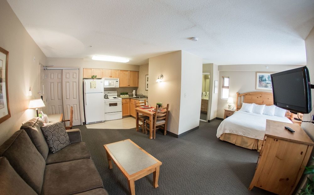 Trickle Creek Lodge Studio Suite 2