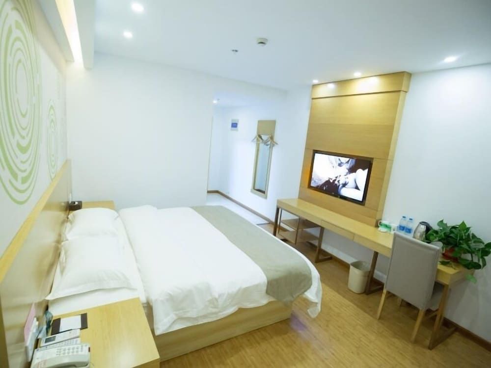 Double Room (1.5m bed)