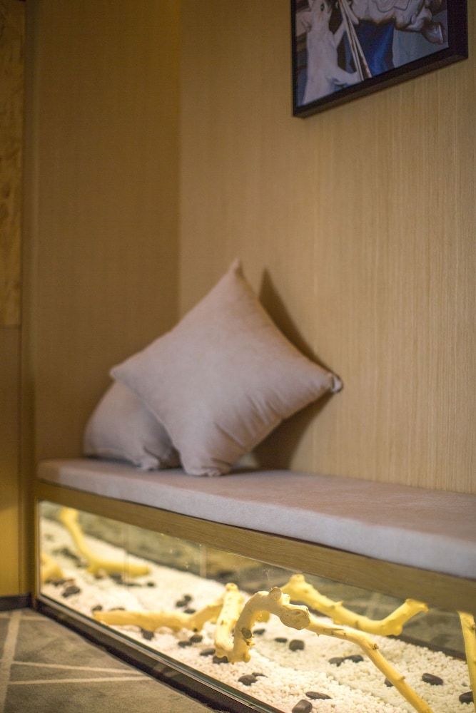 Arrivee Hotel Comfort Double Room, 1 Queen Bed 10