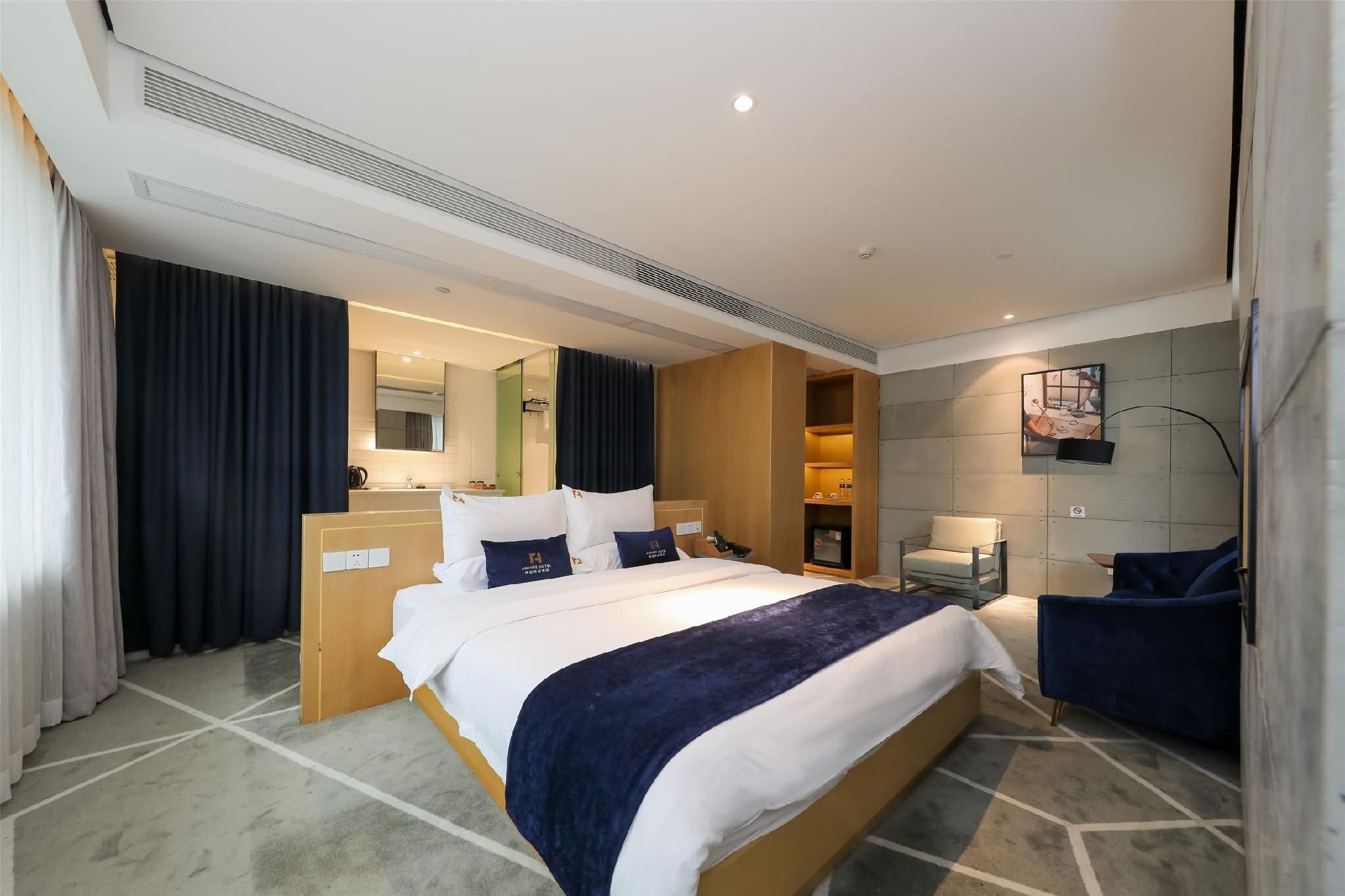 undefined Arrivee Hotel 8