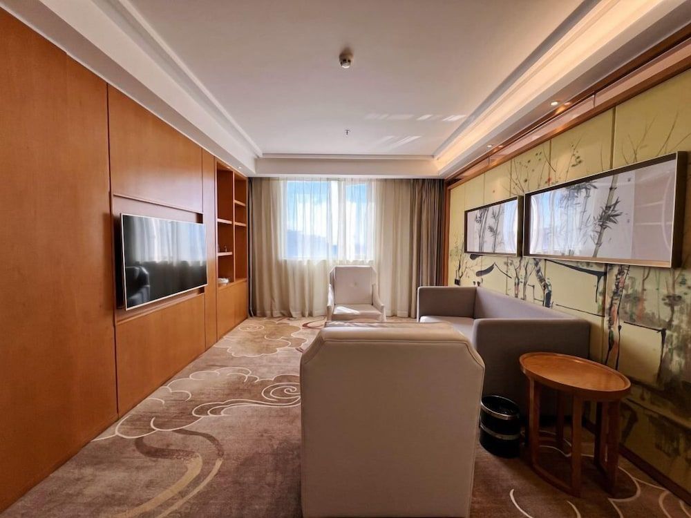 Menshine Gloria Plaza Hotel Shantou Deluxe Business Suite 5