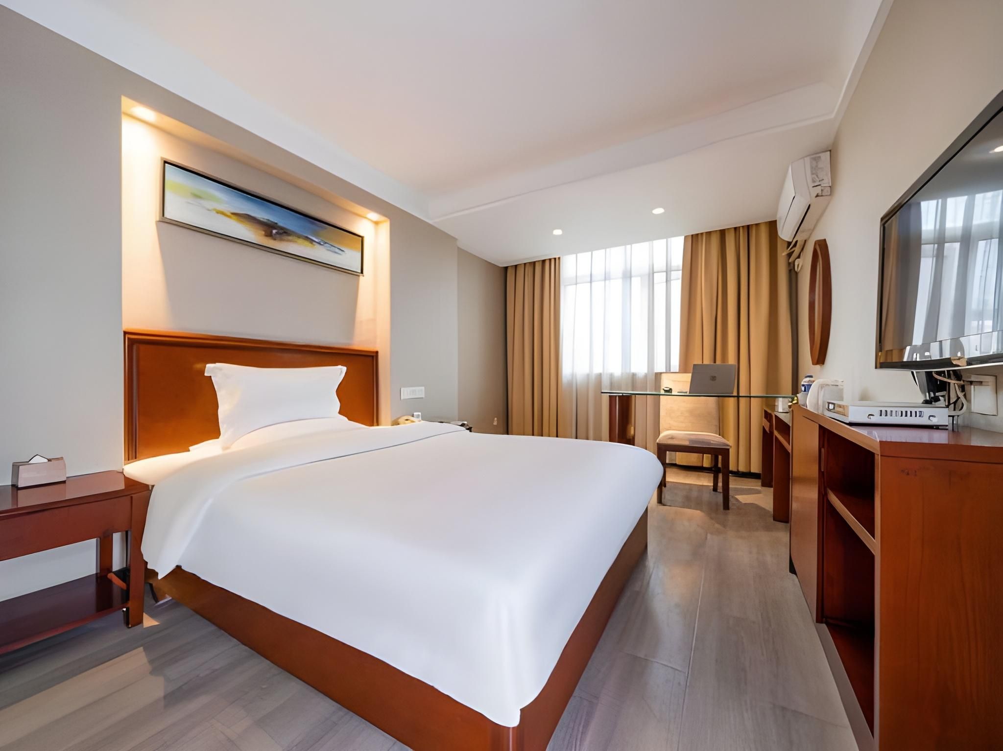 GTR - Guest Room with One 1.8M Bed