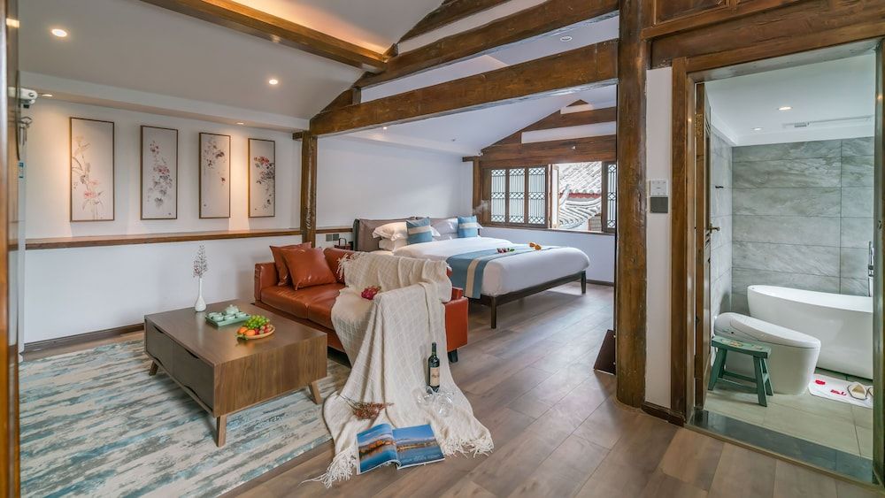 Lize Graceland Artistic Suite Inn Deluxe Double Room, Balcony 6