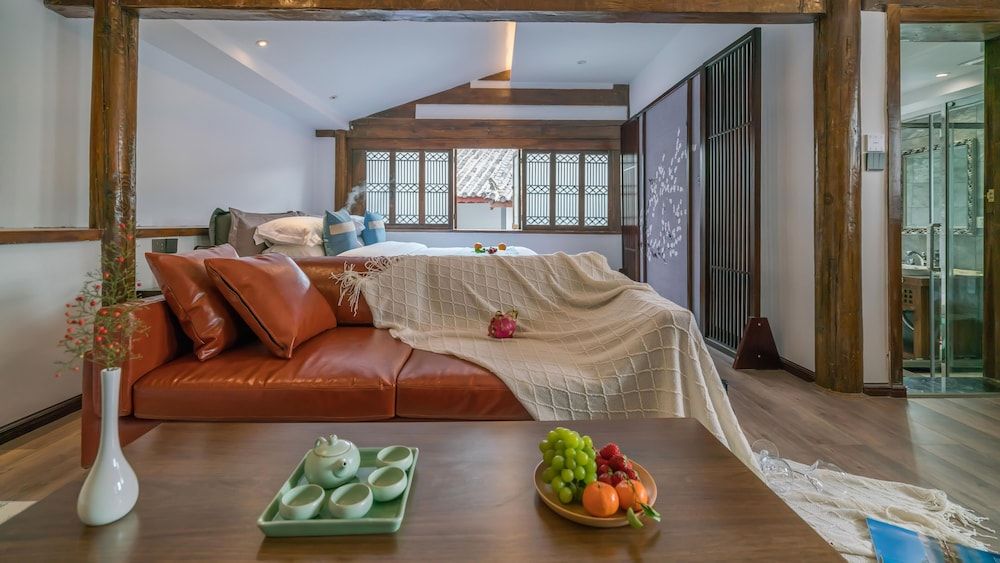 Lize Graceland Artistic Suite Inn Deluxe Double Room, Balcony 11