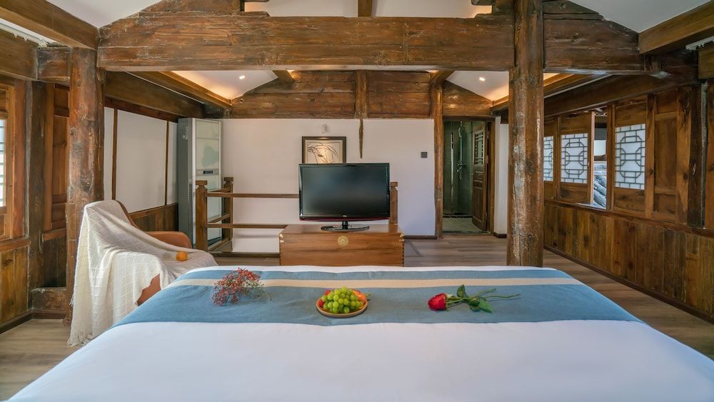 Lize Graceland Artistic Suite Inn Suite (Loft) 10