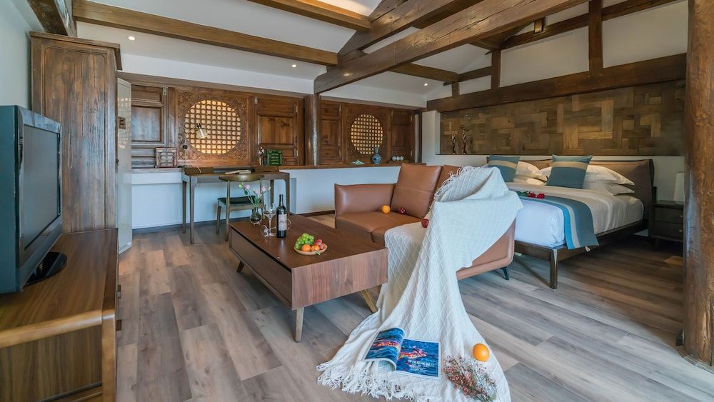 Lize Graceland Artistic Suite Inn Deluxe Double Room, Balcony 5