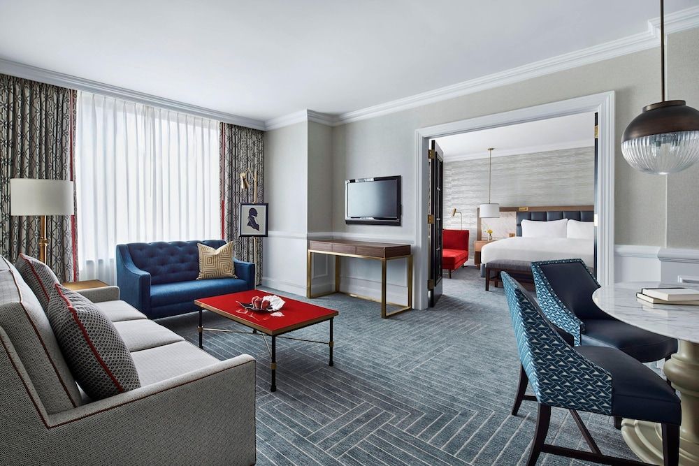Suite, 1 King Bed with Sofa bed