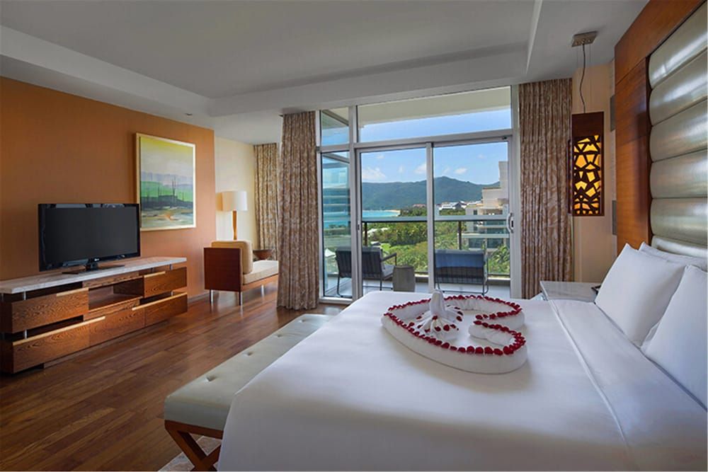 Deluxe Suite, Sea View
