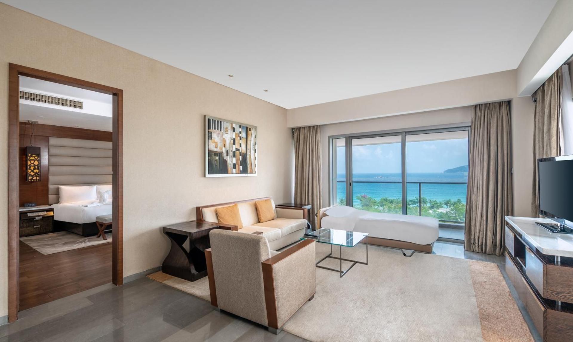 Deluxe Family Room with Ocean View