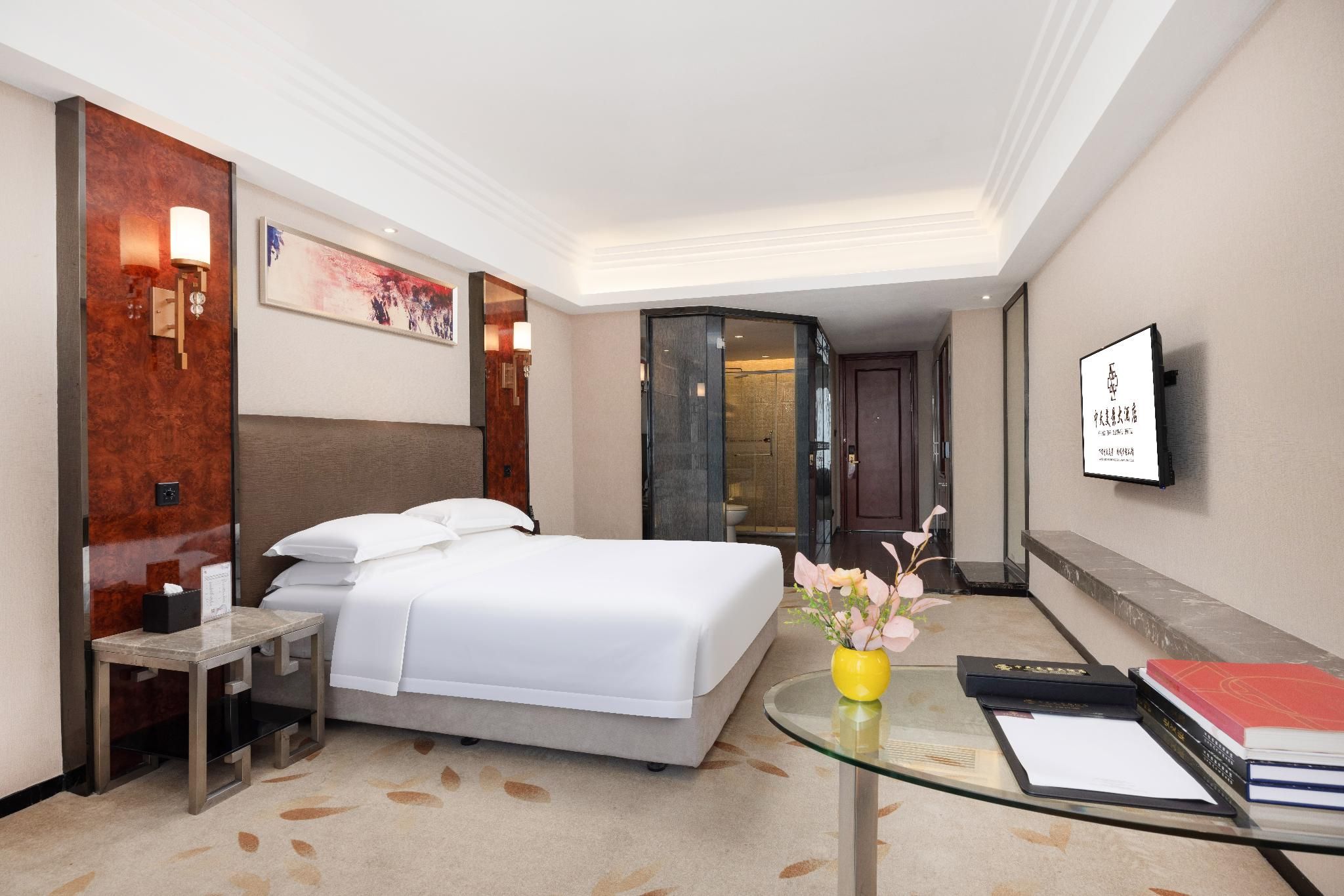 Business King Room