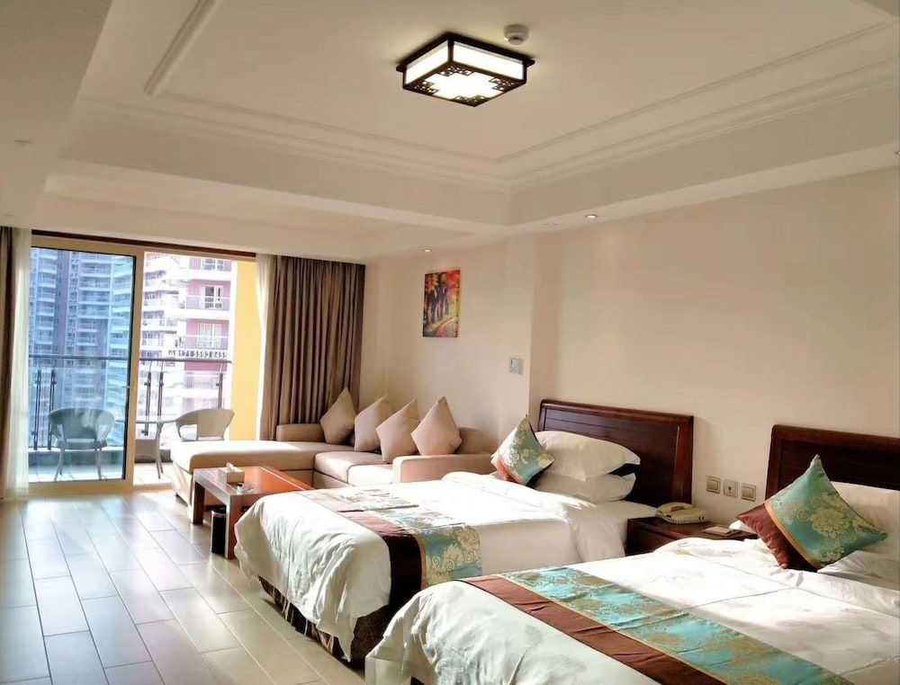 Deluxe Mountain and Sea View Room