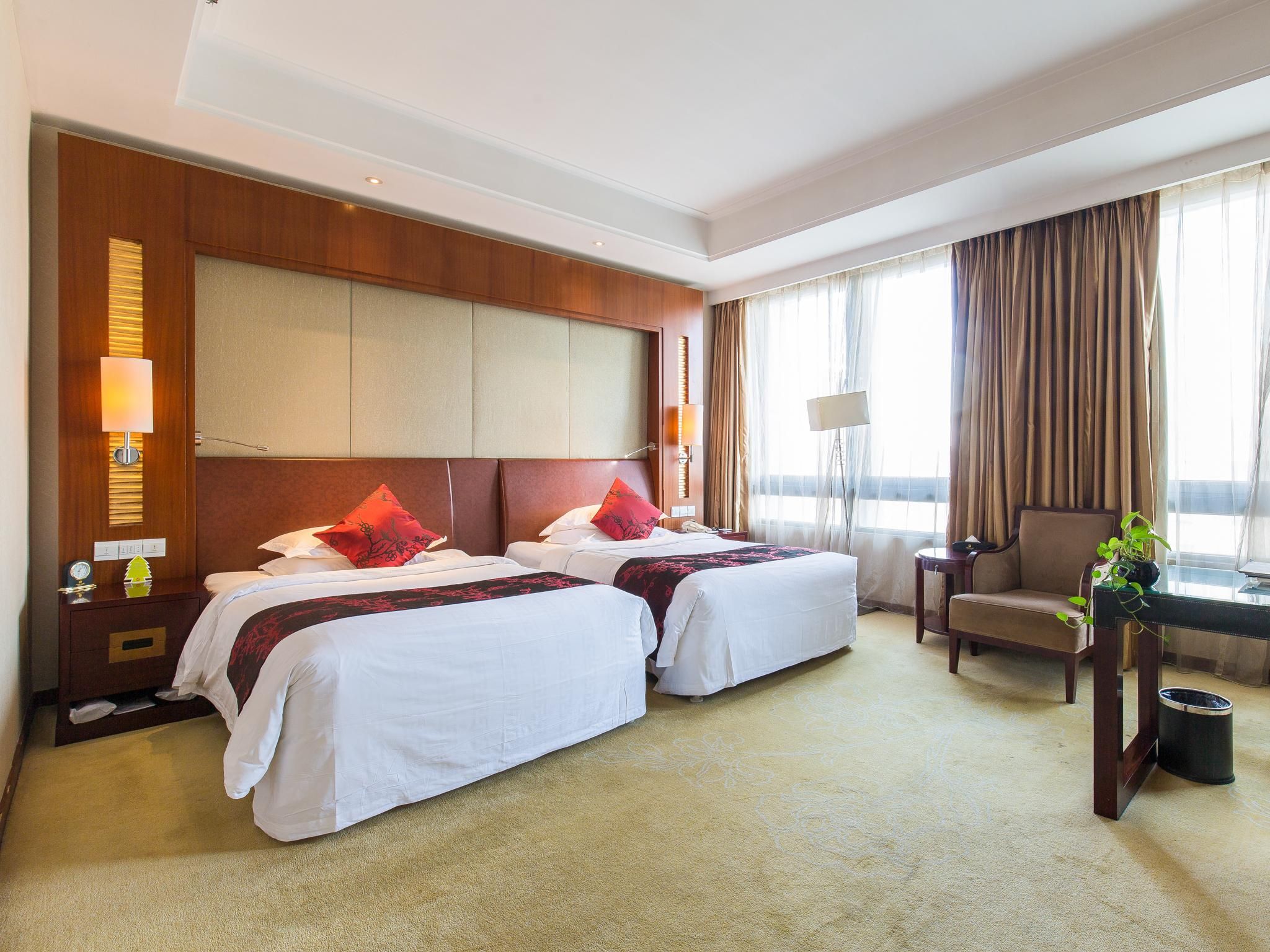 undefined China Palace Hotel 3