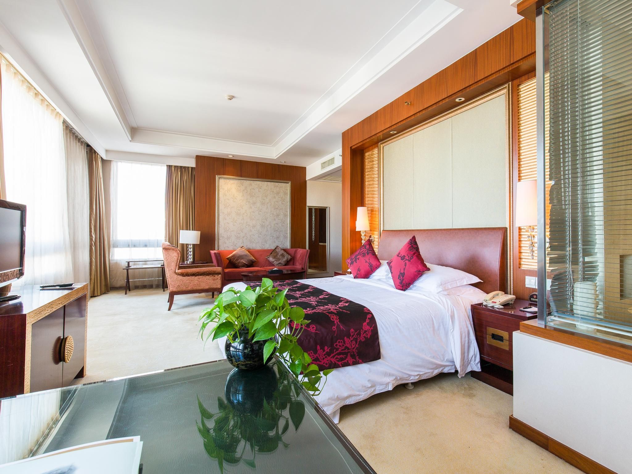 undefined China Palace Hotel 9