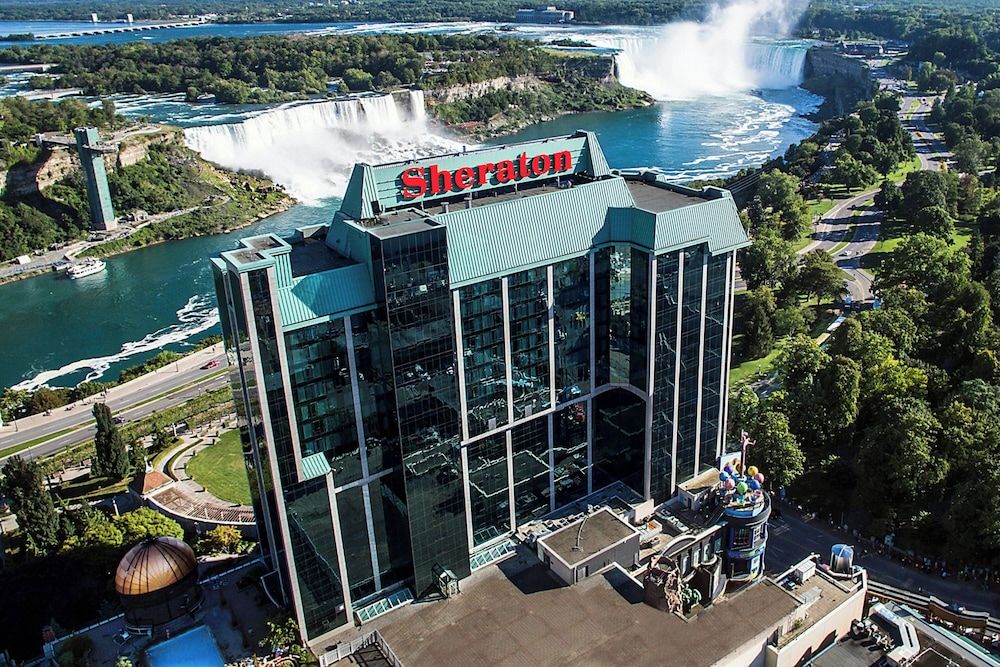 undefined Sheraton Fallsview Hotel