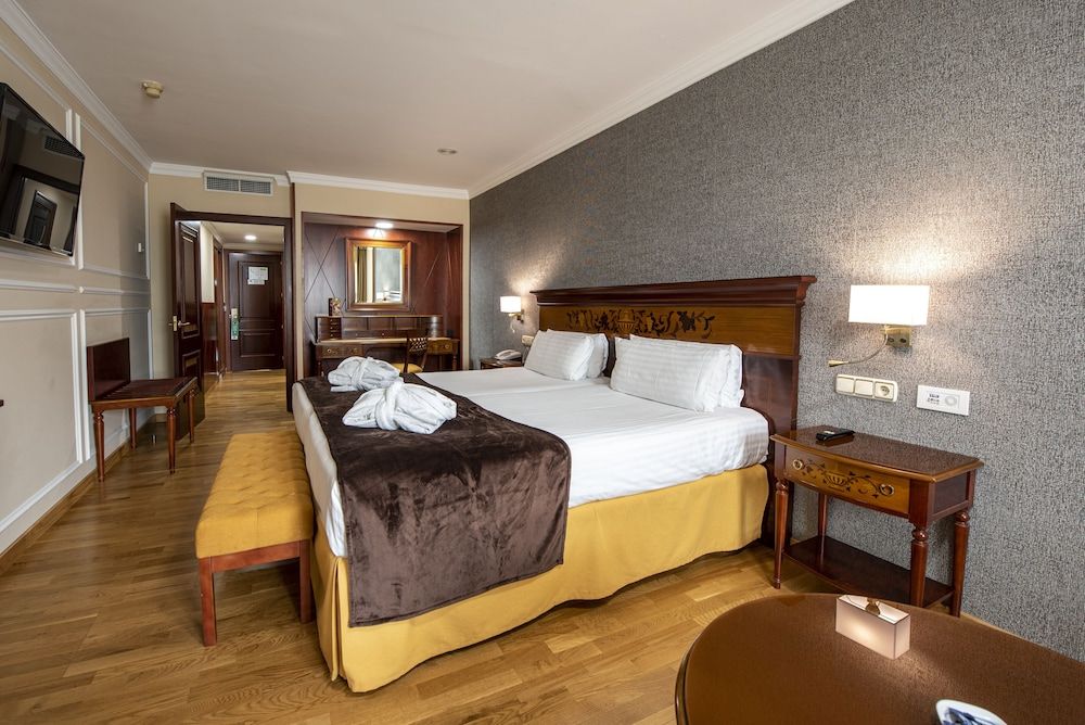 Eurostars Araguaney Standard Double Room 8