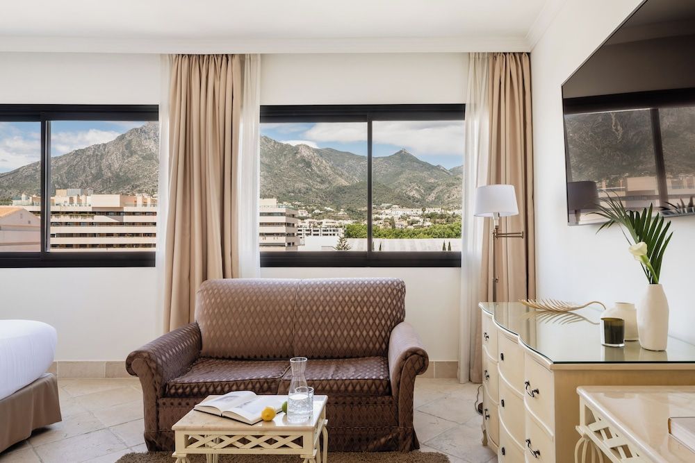 Hotel Don Pepe Gran Meliá Classic Room Mountain View 4