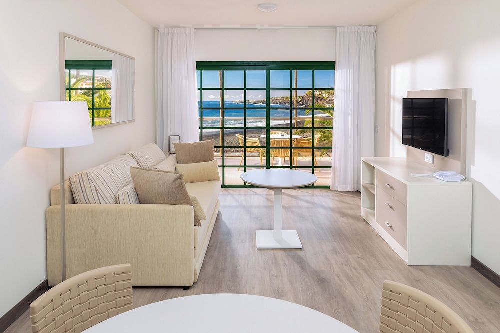 Apartments La Palma Affiliated by Meliá One Bedroom Suite Sea View (2+2) 6