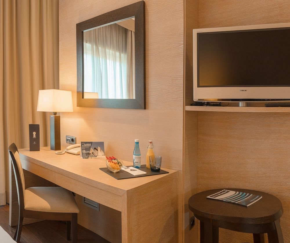 SH Valencia Palace Hotel Superior Double or Twin Room 11