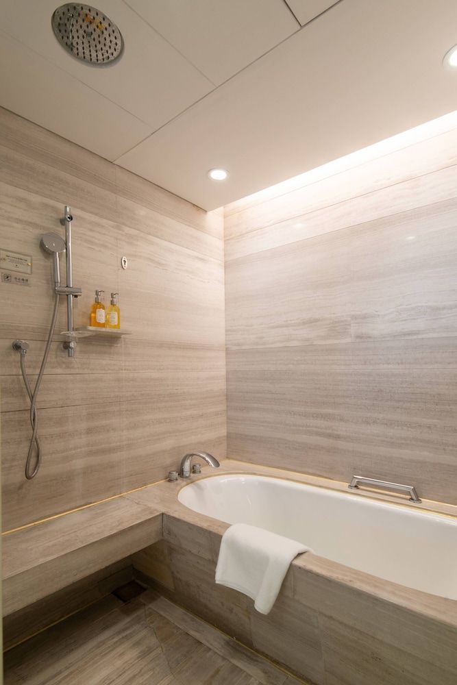 Grand Pacific Hotel Ningbo Business Twin Room 12