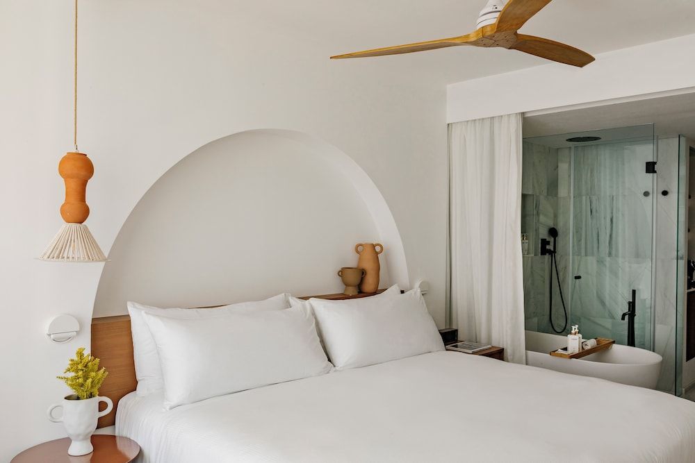 Deluxe Two Bedrooms