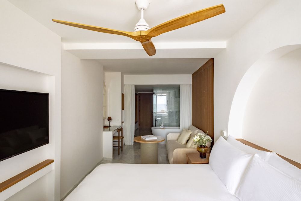 Junior Suite, Sea View (with Terrace Bathtub)