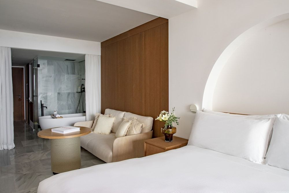 Junior Suite, Sea View (with Terrace Bathtub)
