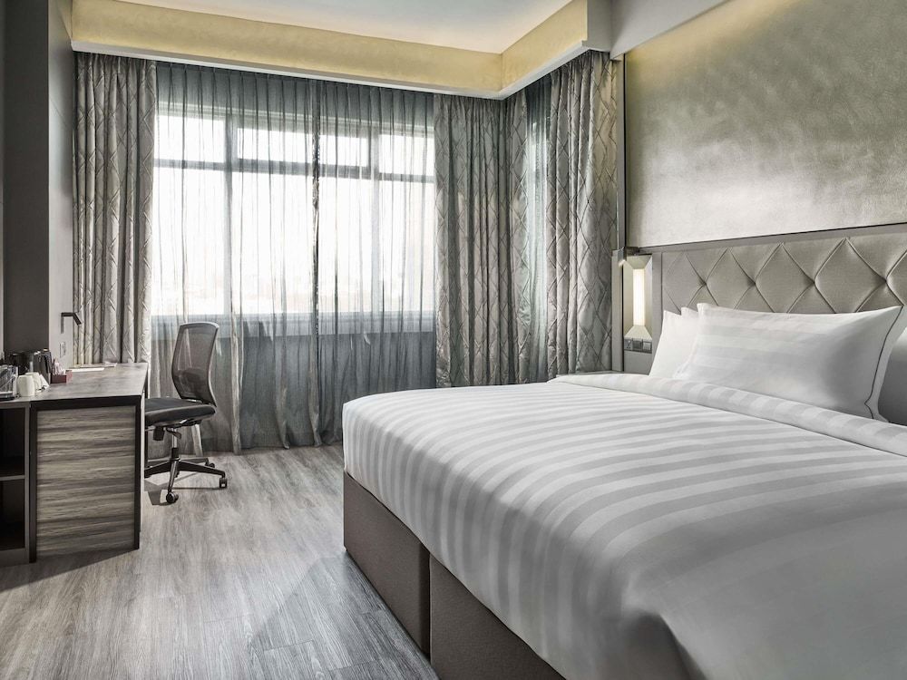 undefined Novotel Singapore on Kitchener 9