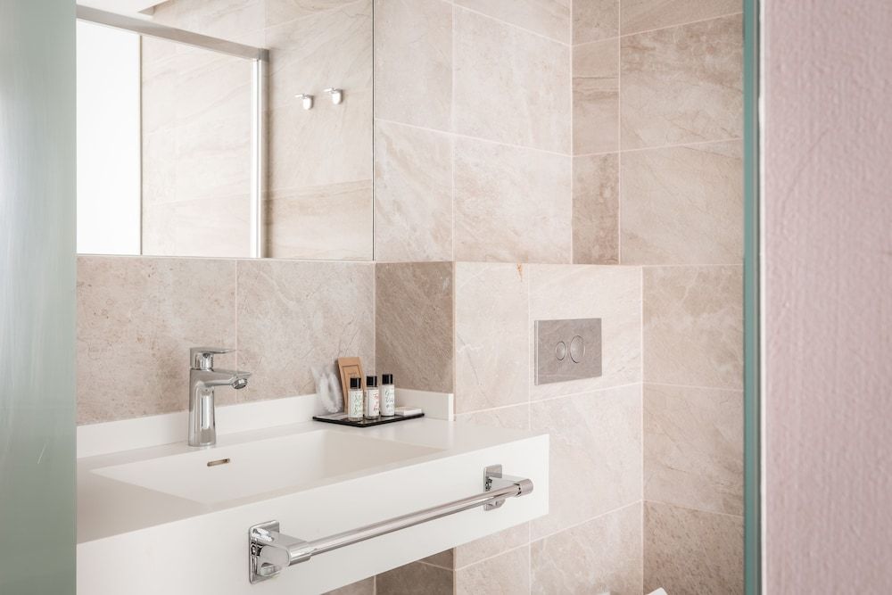 undefined Arya Stadium Hotel 10