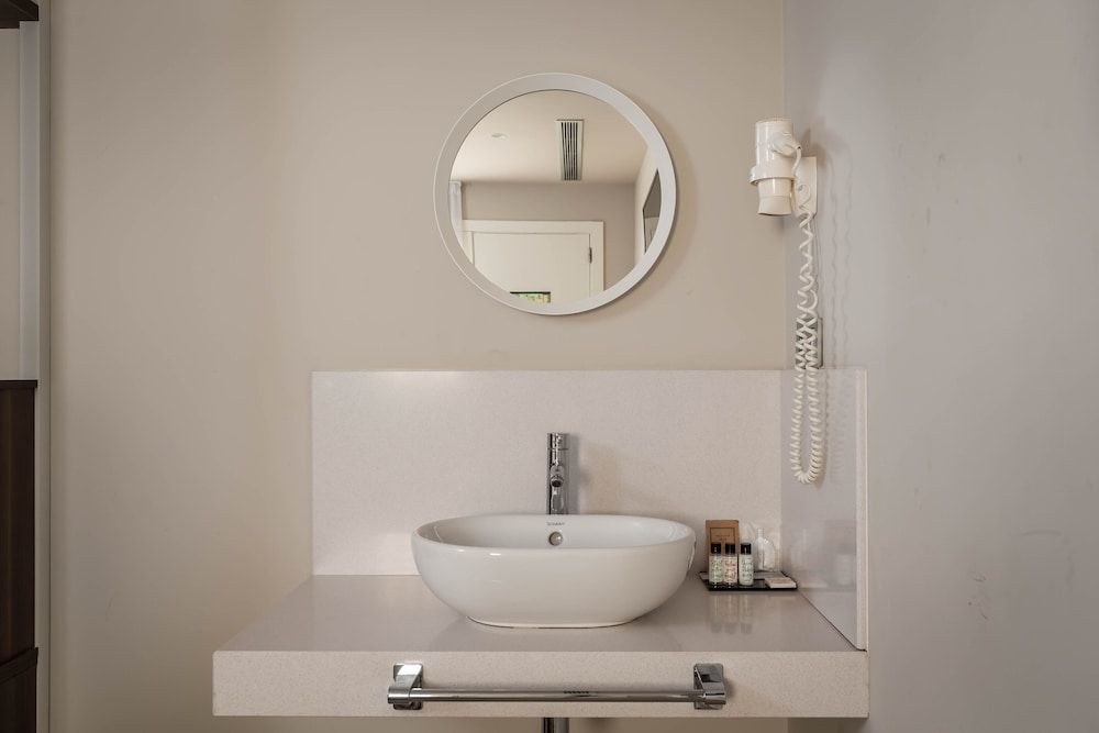 Arya Stadium Hotel Interior double room 6