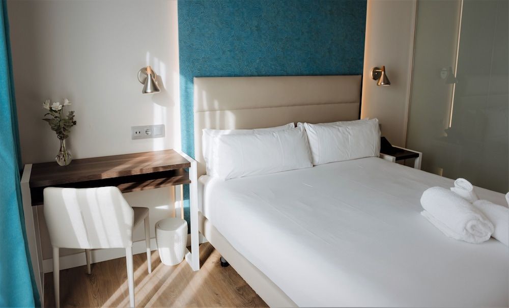 undefined Arya Stadium Hotel 7