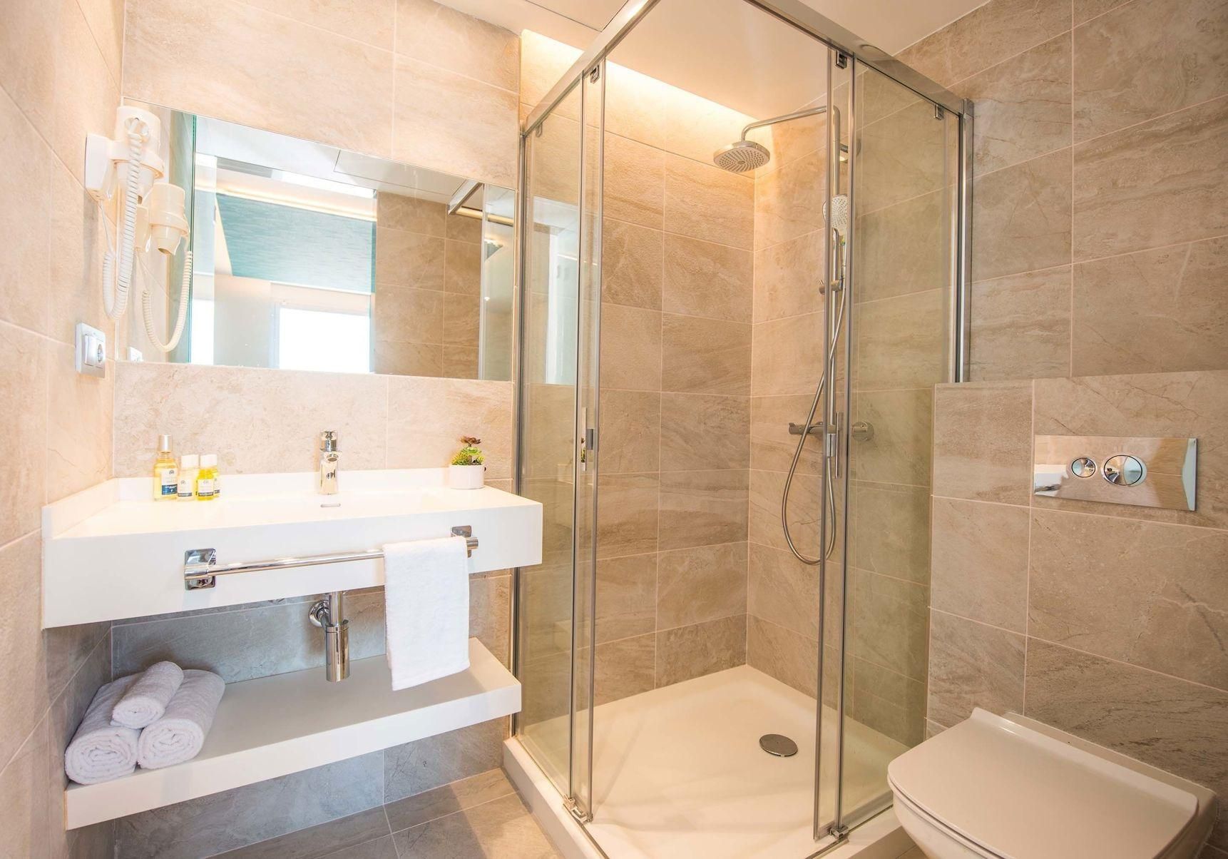 undefined Arya Stadium Hotel 4