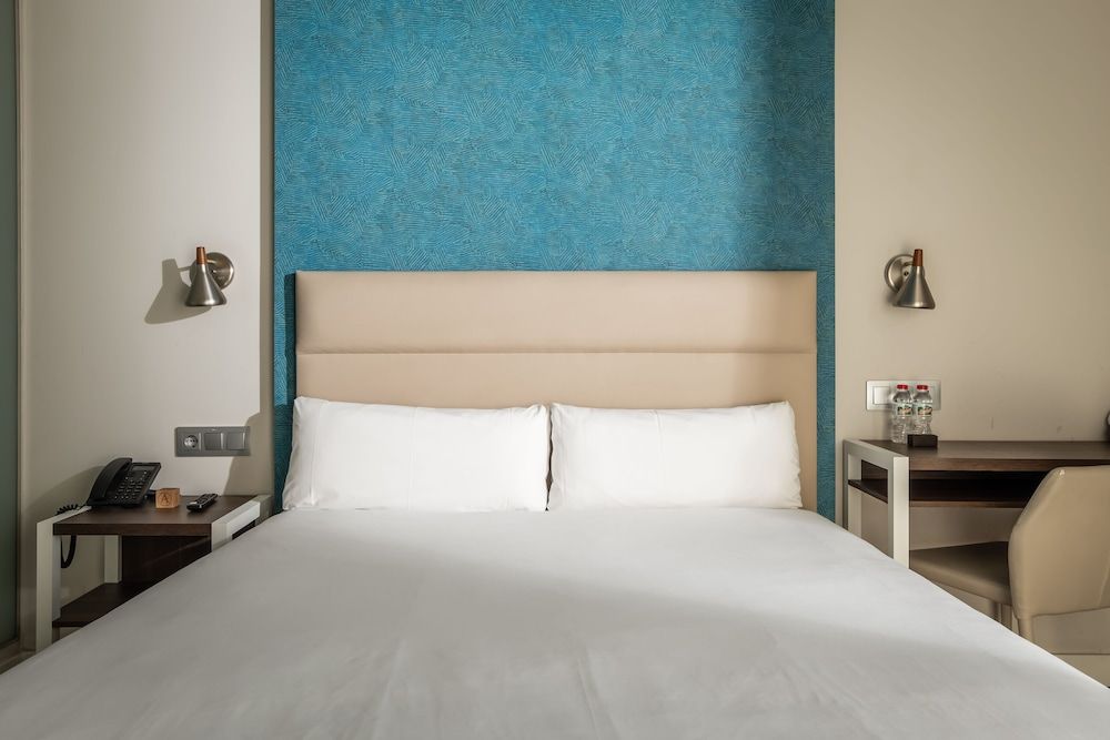 undefined Arya Stadium Hotel 6