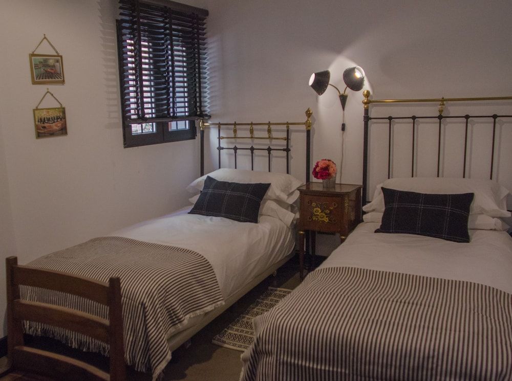 LaNave Double Room, 2 Twin Beds 6