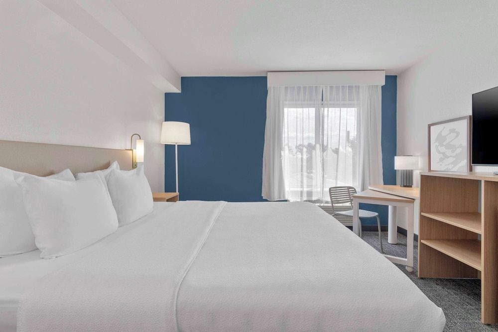 undefined Spark by Hilton Orlando near SeaWorld 2