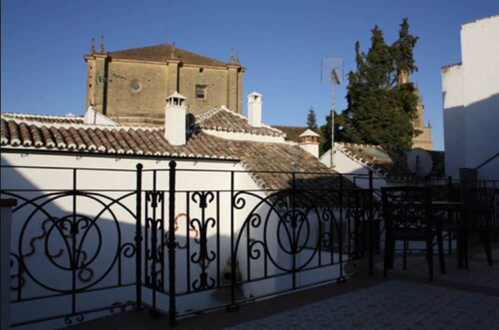 Hotel La Ciudad Double Room, Terrace, Pool View 3