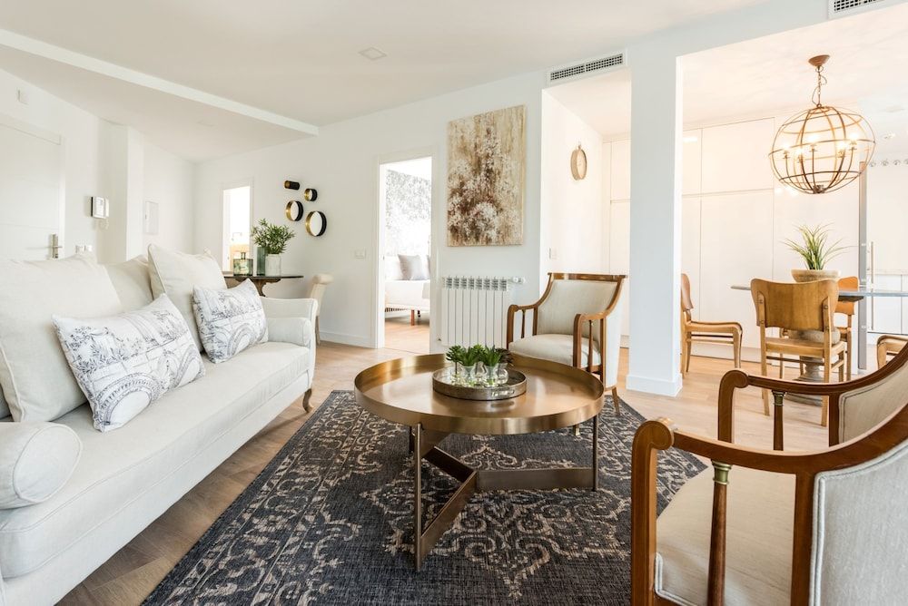 undefined Plaza de España Skyline 4