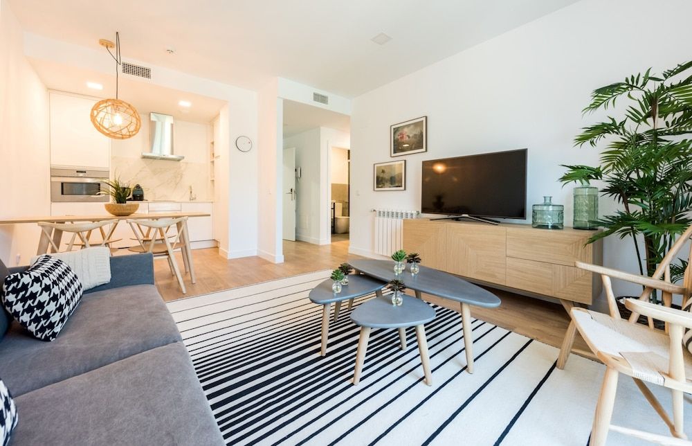 undefined Plaza de España Skyline 3