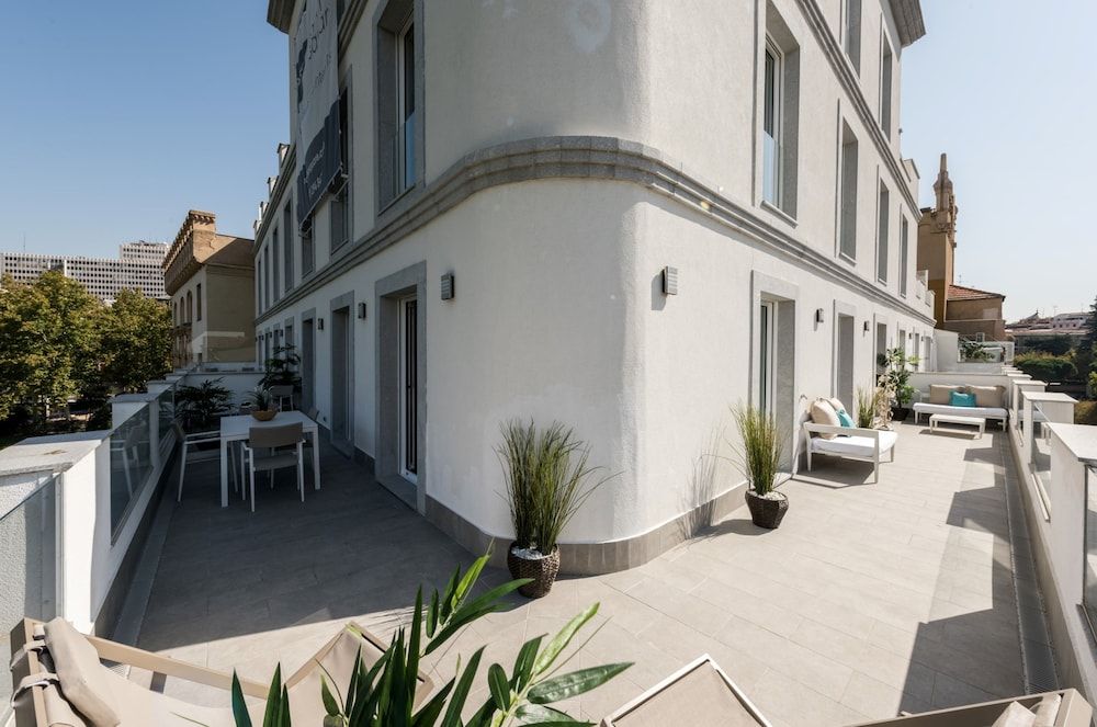 undefined Plaza de España Skyline 6