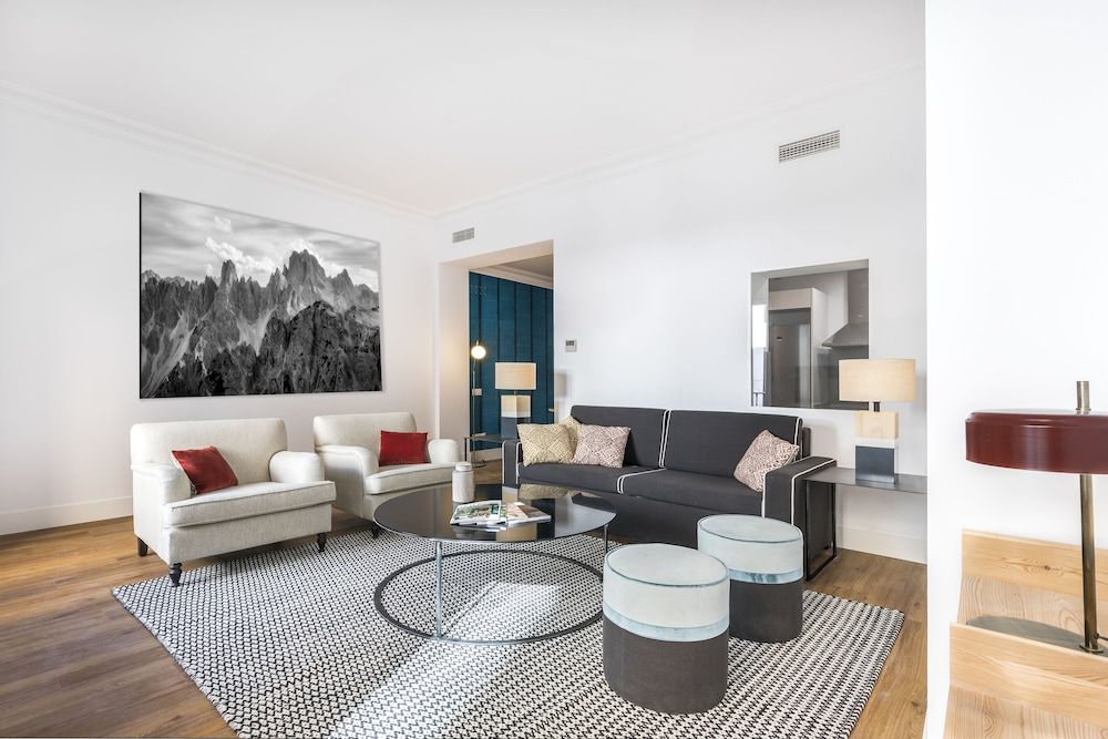 undefined Slow Suites Bellas Artes