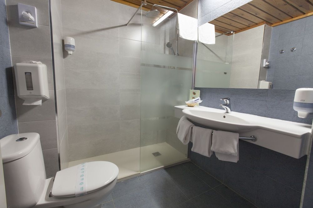 Hotel Restaurante Les Brases Classic Room 5