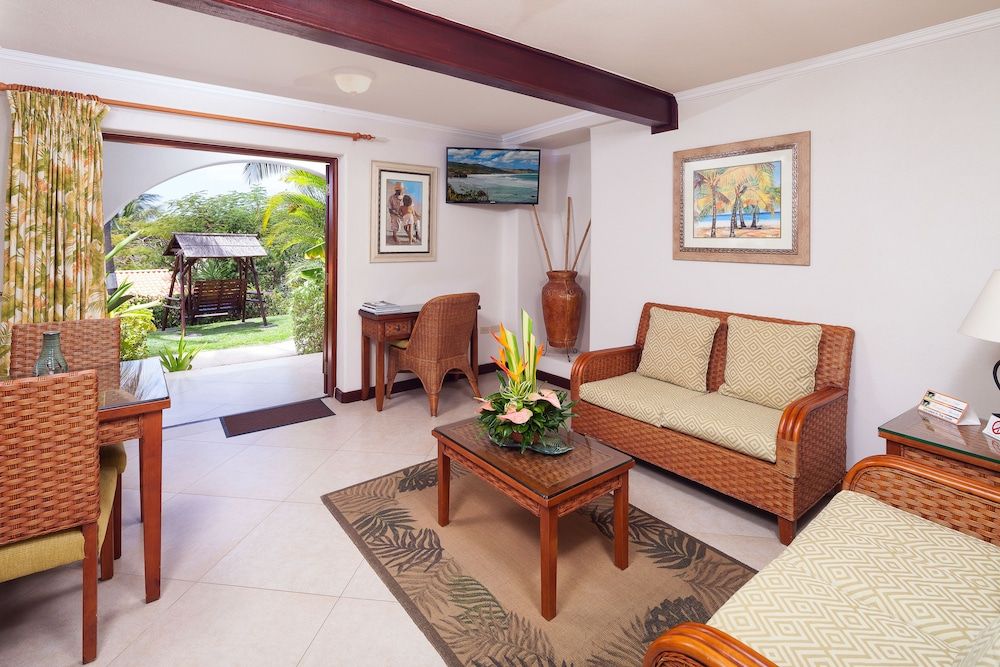 Suite, 1 Bedroom, Garden View