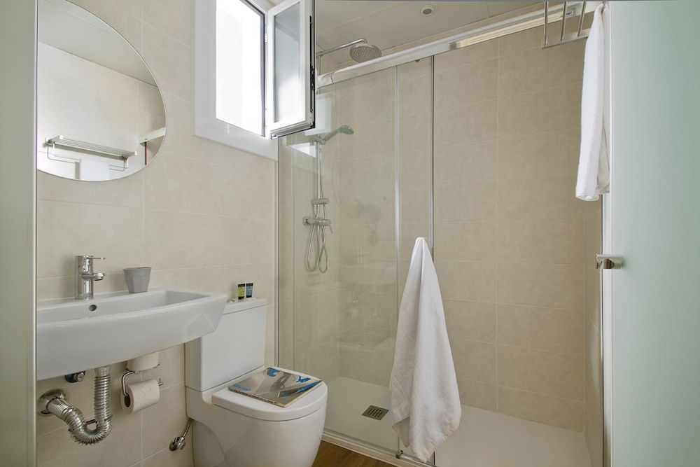 Som Nit Triomf Double or Twin Room, Balcony 9