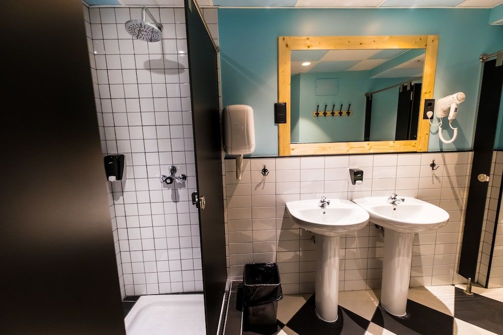 Far Home Bernabeu Double Room, Shared Bathroom 14