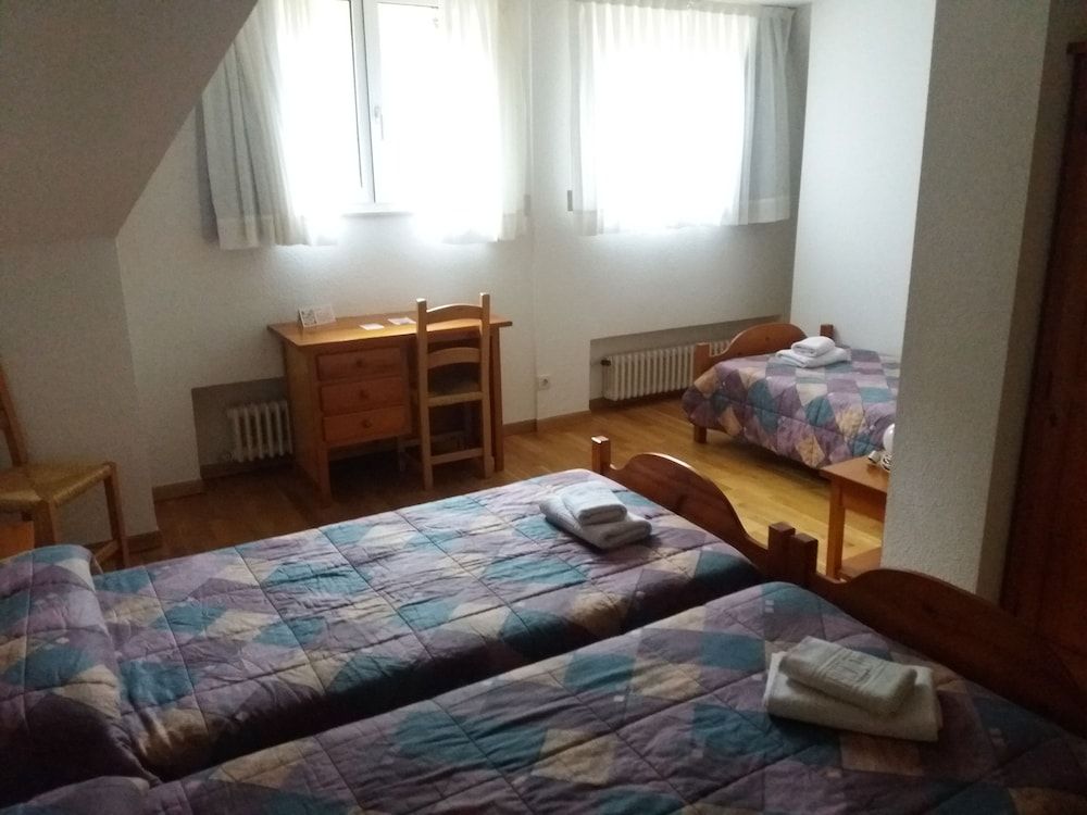 Traditional Triple Room, Garden View