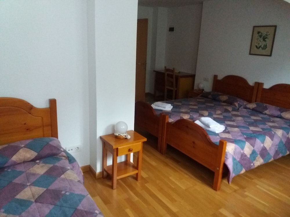 Traditional Triple Room, Garden View