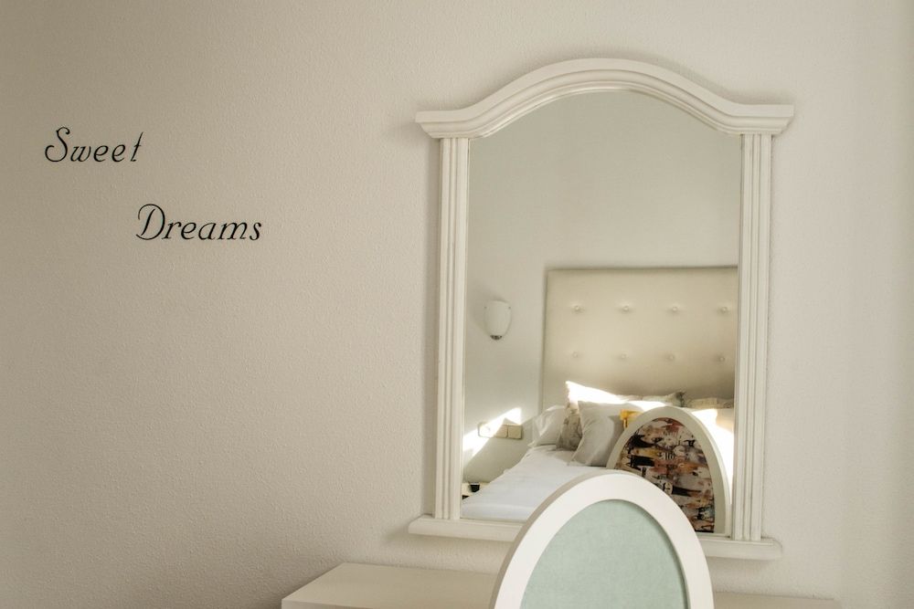 Hostal Vázquez de Mella Double Room 8