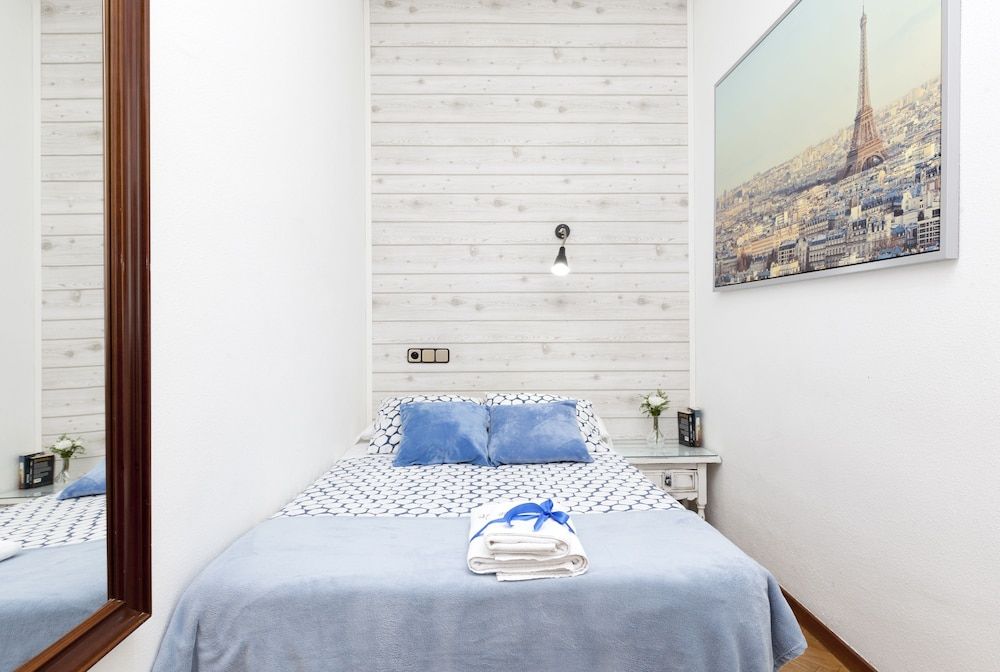 undefined Hostal Hispano Gran Vía 10