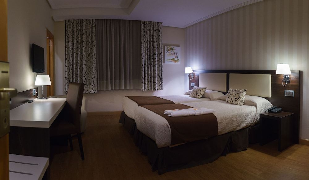 Hospedium Hotel Triana Double or Twin Room 2