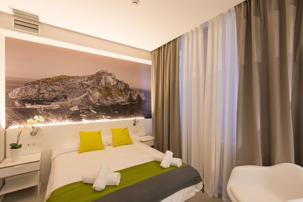 undefined Bilbao City Rooms 5